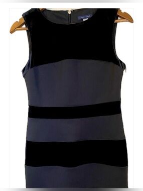 Tommy HILFIGER NAVY and Charcoal Sleeveless Striped Sheath Dress bodycom